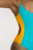 Nosara One Piece One Piece Neon Skull